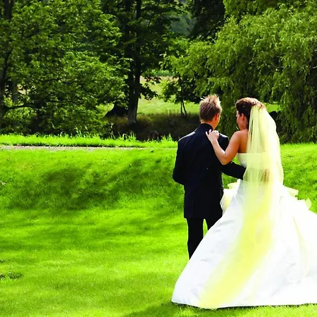 Schloss Mit Pool 4* Schwasdorf