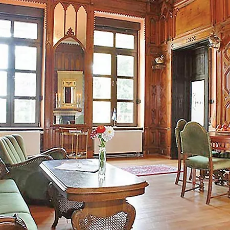Schloss Mit Pool Отель 4*